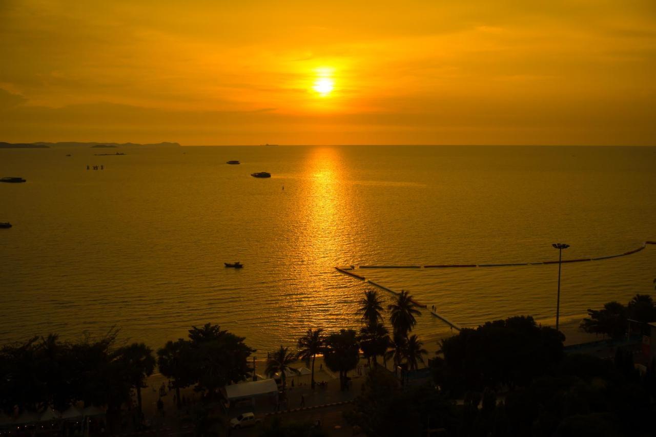 Markland Beach View Pattaya Exterior photo
